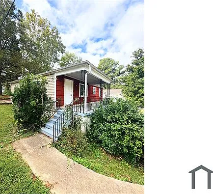 3 bed, 912 sqft, $1,200 — Photo 2