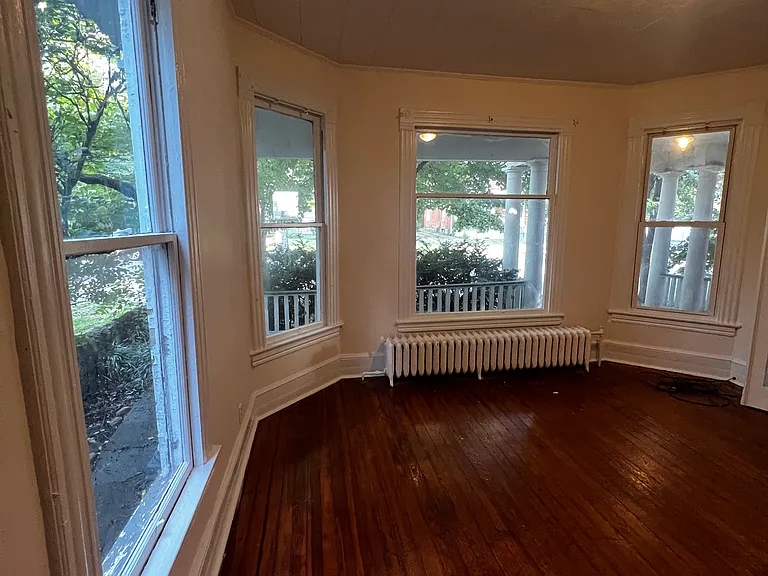 406 Highland Ave SW #2 — Photo 40