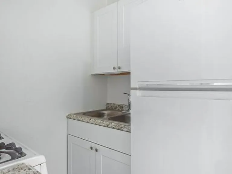 4121 N 33rd Dr — Photo 18