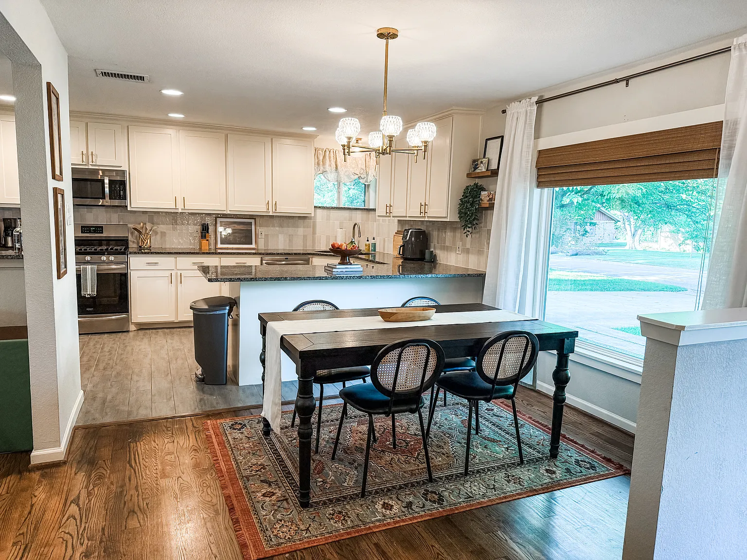 3 bed, 1731 sqft, $2,300 — Photo 4