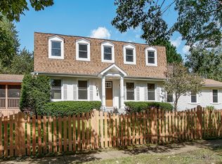 274 Sheffield Ln, Glen Ellyn, IL