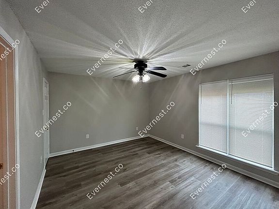 5th image of 5617 Kaitlyn Dr W