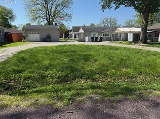 926 W Green St, Mascoutah, IL