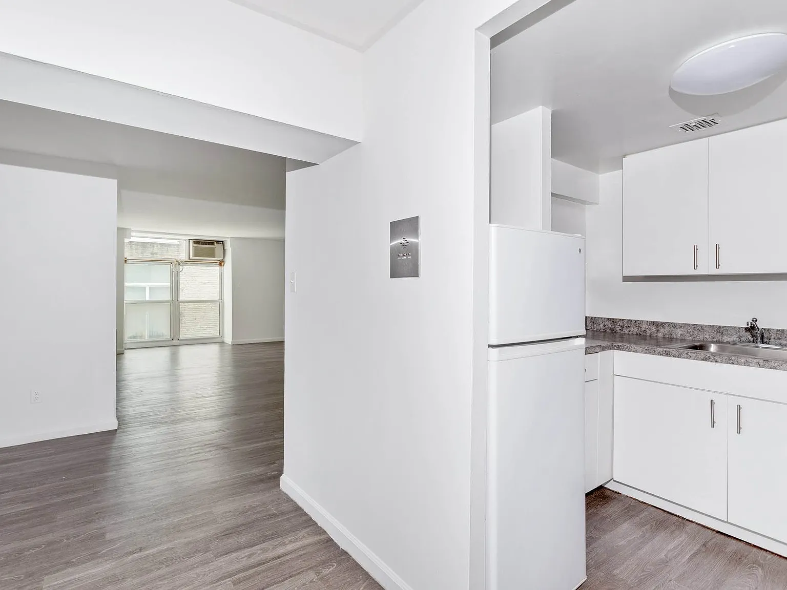 88 Fulton Street — Photo 3
