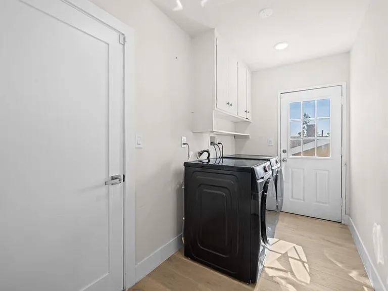 2617 S Beverly Dr — Photo 58