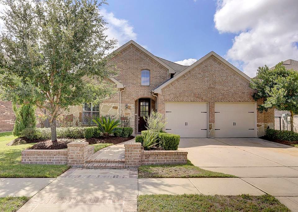 2nd image of 18407 Pin Oak Bend Dr