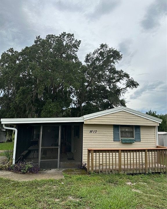 1st image of 1810 N Retreat Dr