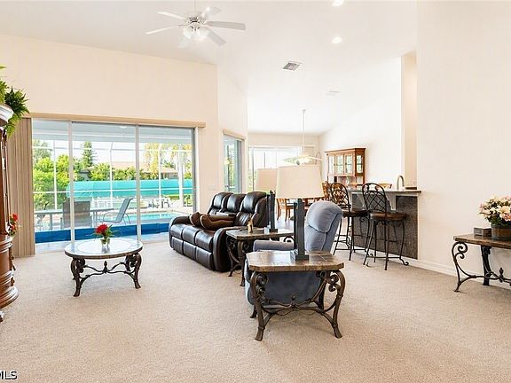 4th image of 228 SE 30th Terrace Cpe