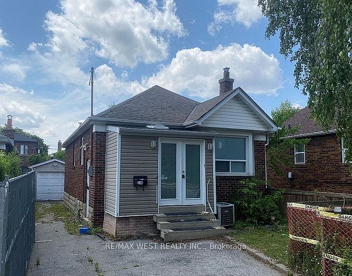 1st image of 236 Cedric Ave