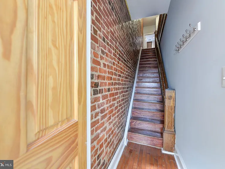 613 Florida Ave NW #2 — Photo 3