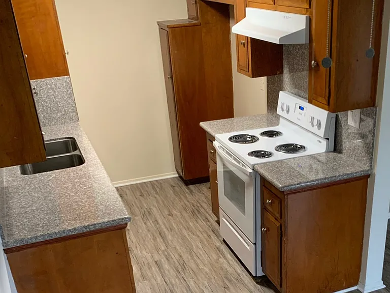 8116 Stewart And Gray Rd #13 — Photo 11