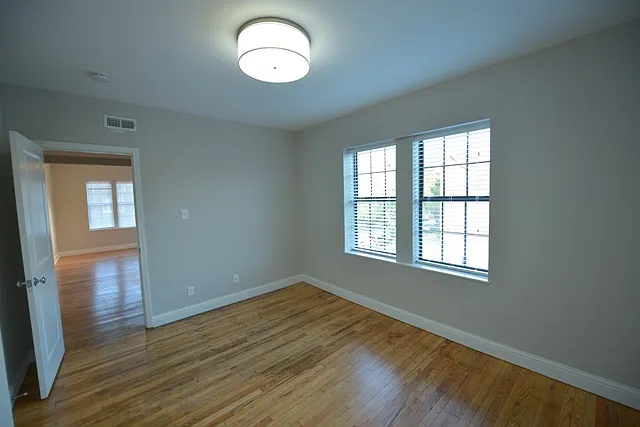 2808 S Compton Ave #2S — Photo 9