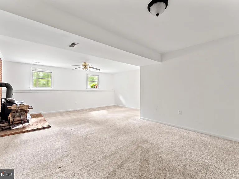 12820 Lake Wilderness Ln — Photo 21
