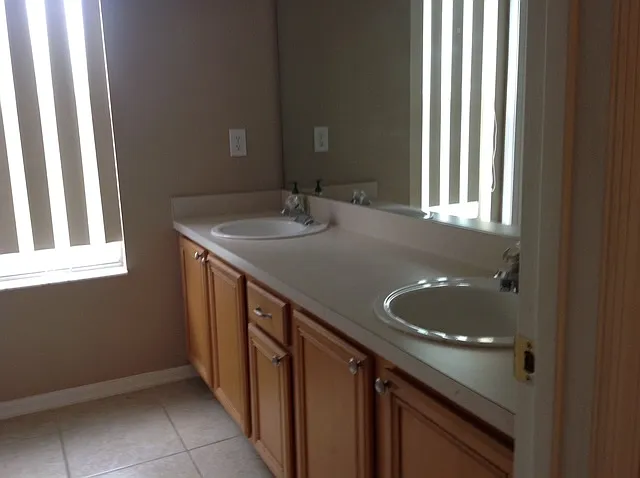 3913 Shawn Cir — Photo 15