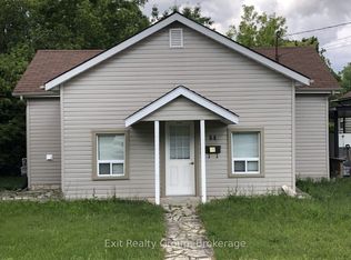 64 George St, Quinte West, ON K8V1R6