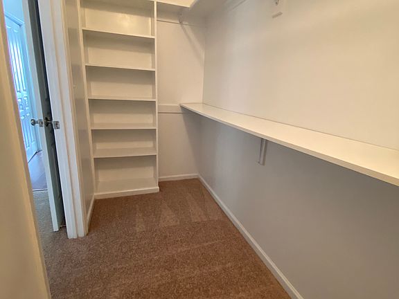 5th image of 1482 Otterbourne Cir