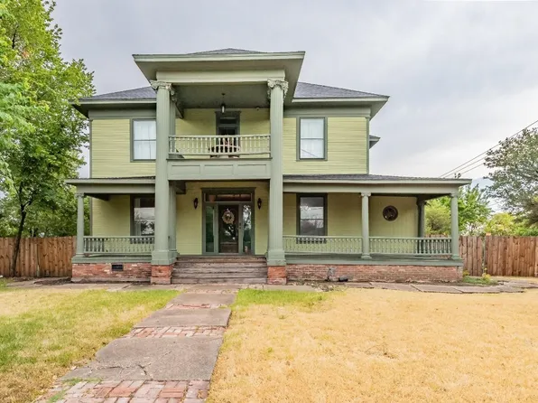 203 S Wood St, Ferris, TX 75125