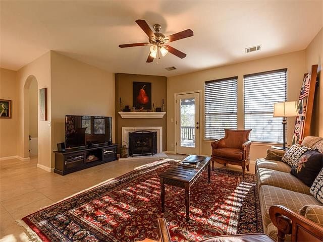1st image of 4009 Canyon Glen Cir