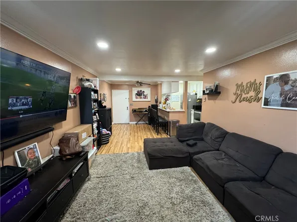 550 W Regent St APT 342, Inglewood, CA 90301