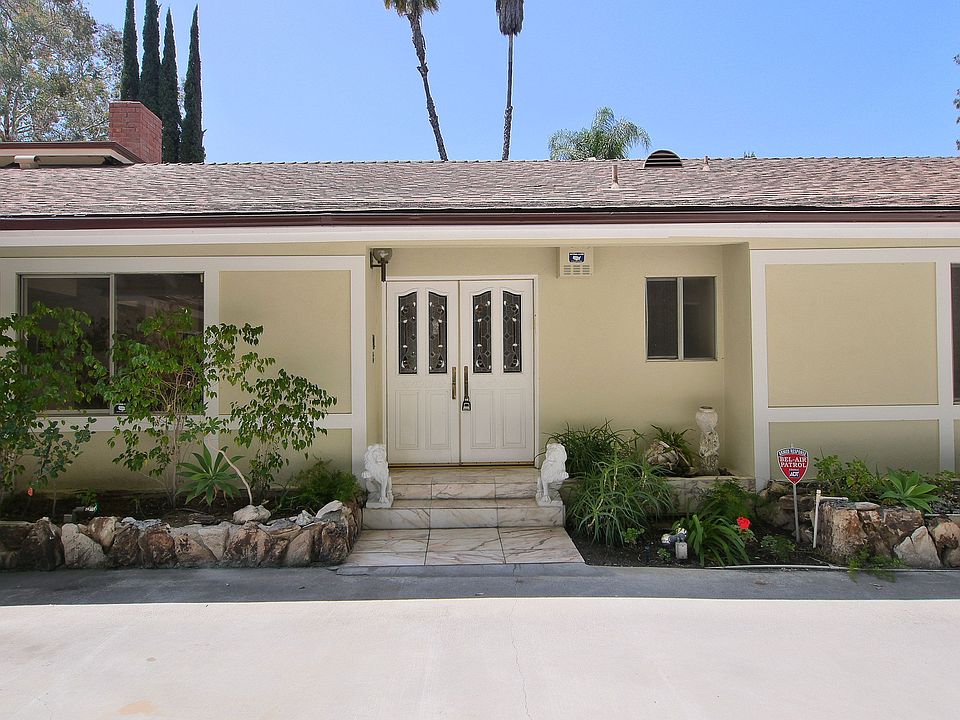 1st image of 16860 Bosque Dr