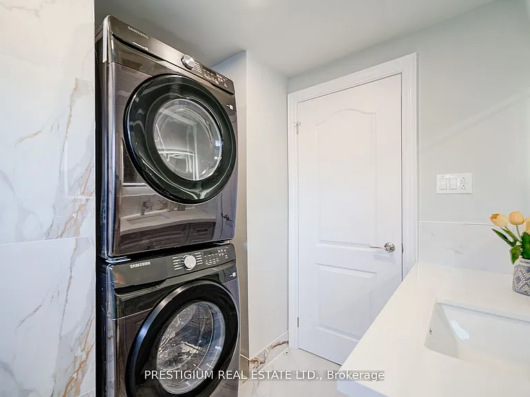 6 Willis Dr #UPPER LEVEL — Photo 30