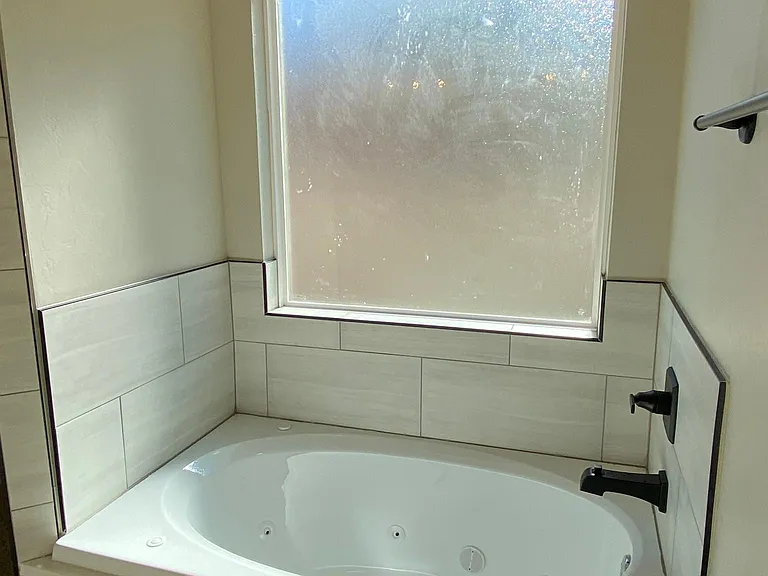 Jetted Bathtub