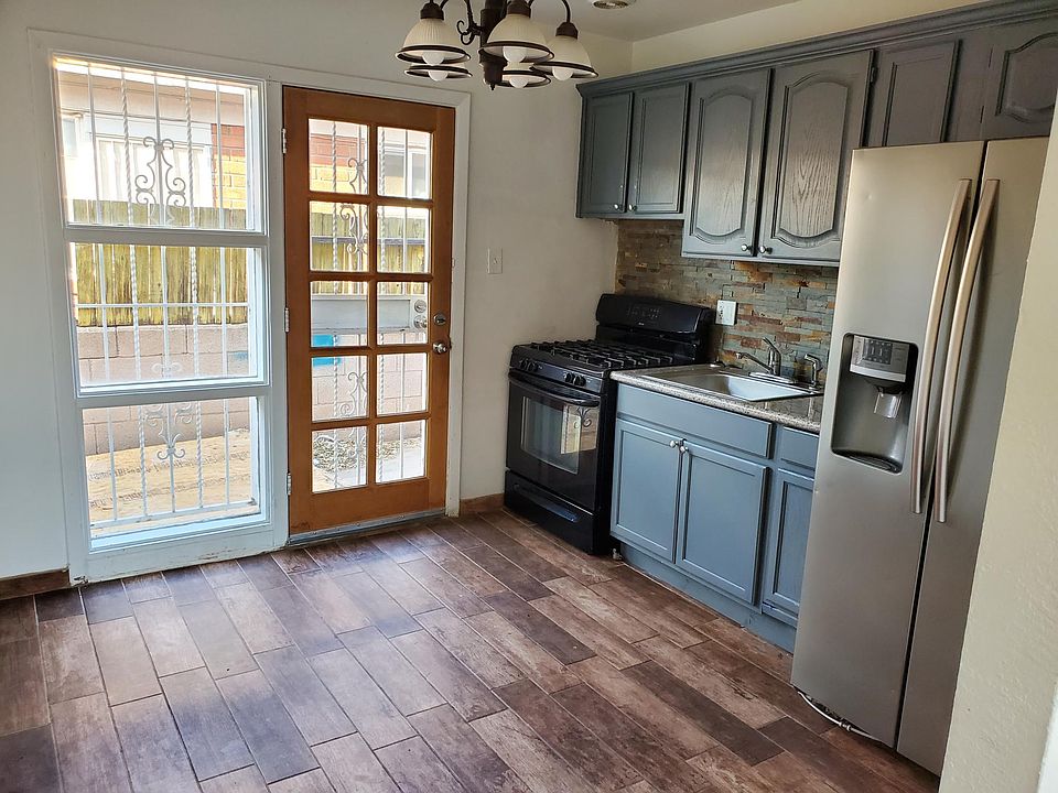 1st image of 528 Cardenas Dr SE APT B