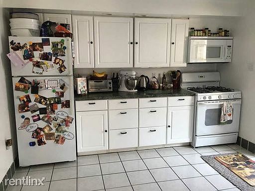 2nd image of 125 S 20th St #2