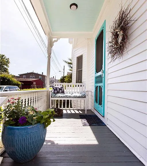 18 Lucas Ave — Photo 2