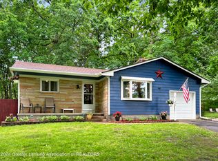 880 W Dansville Rd, Mason, MI 48854