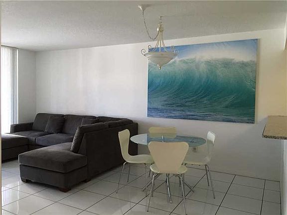 5th image of 17275 Collins Ave #Penthouse 3