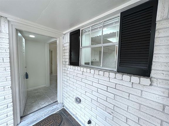 4th image of 8943 Gauguin Drive