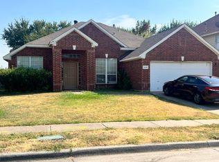 2415 Rio Grande Dr, Grand Prairie, TX 75052