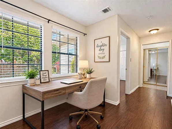 2800 Keller Springs Rd APT 6B, Carrollton, TX 75006