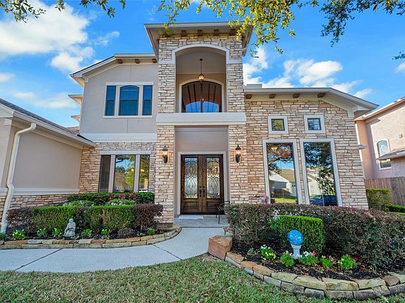 3rd image of 6119 Lofty Ln