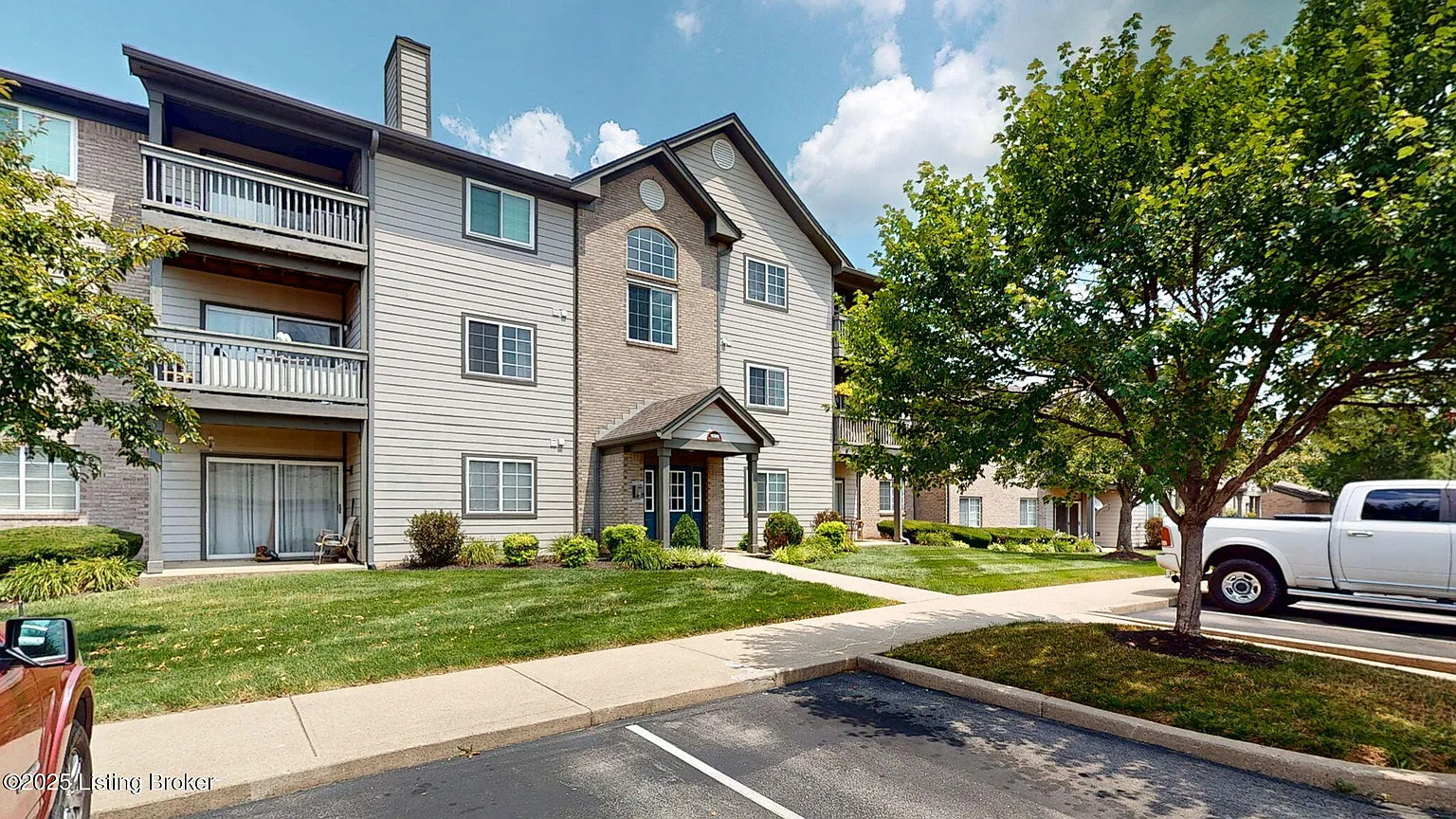 10303 Trotters Pointe Dr APT 201 photo 1
