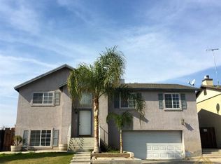 5001 Yellow Rose Ct, Bakersfield, CA 93307