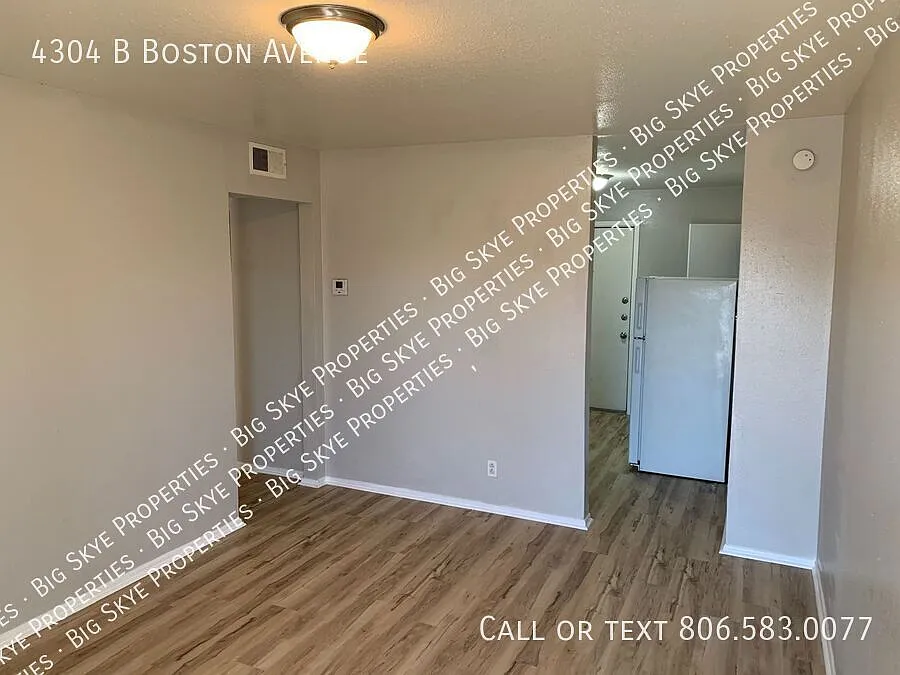 Updated 2 bed 1 bath great location — Photo 2