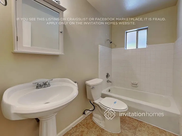 2421 E Sylvia St — Photo 16