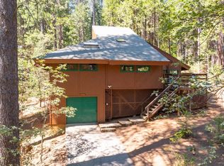 2760 Black Oak Dr, Arnold, CA