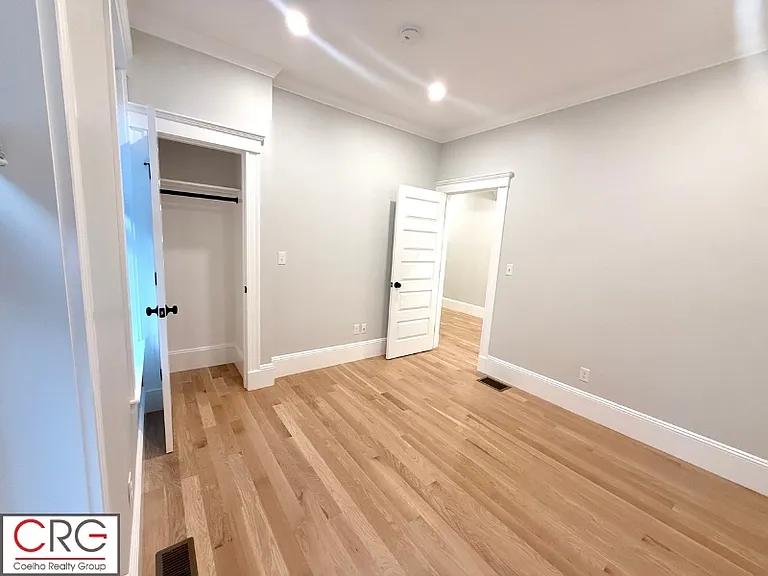 170 Webster Ave #1 — Photo 34