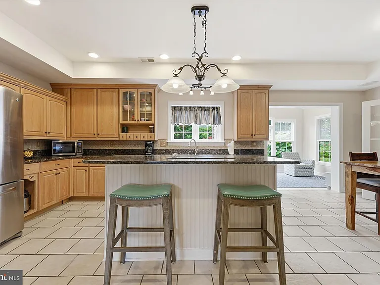 11406 Rolling Green Pl — Photo 15