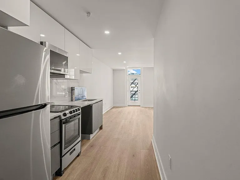 253 N 3rd St #32 — Photo 1