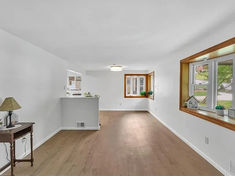 9830 Don Dr — Photo 21
