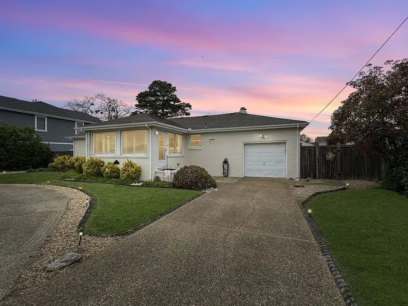 2908 Buccaneer Rd, Virginia Beach, VA 23451