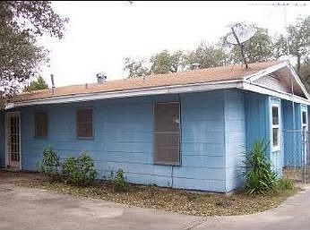 2nd image of 1905 Cochran Ln