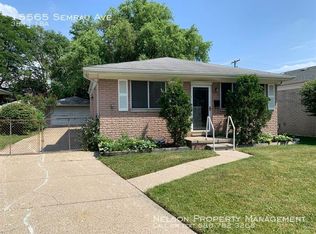 15565 Semrau Ave, Eastpointe, MI 48021