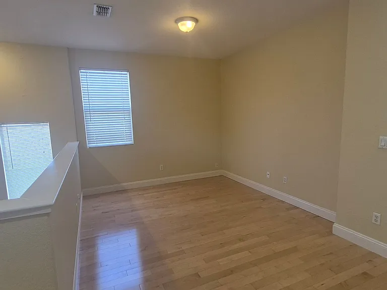 5343 Dunlay Dr — Photo 19