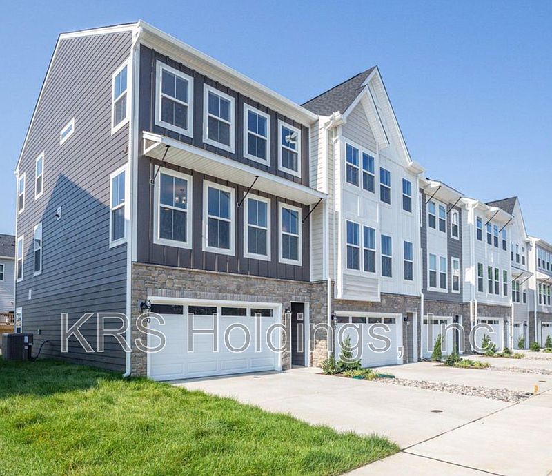 1st image of 3910 Applegate Ct