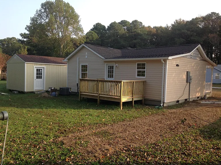 2124 Sarah Creek Ln — Photo 4